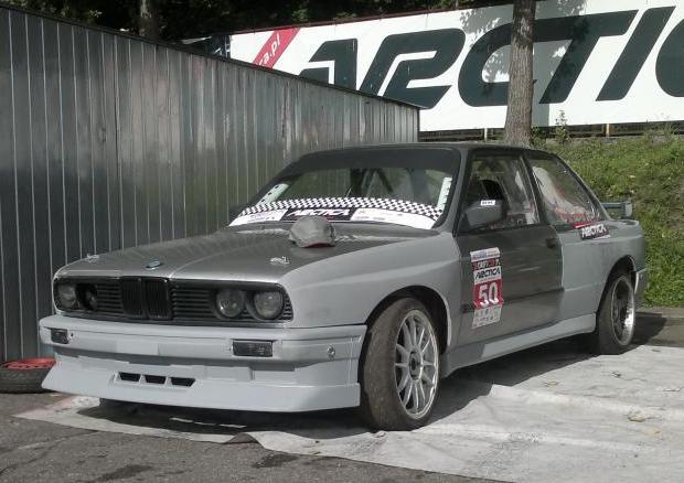 e30 body.jpg